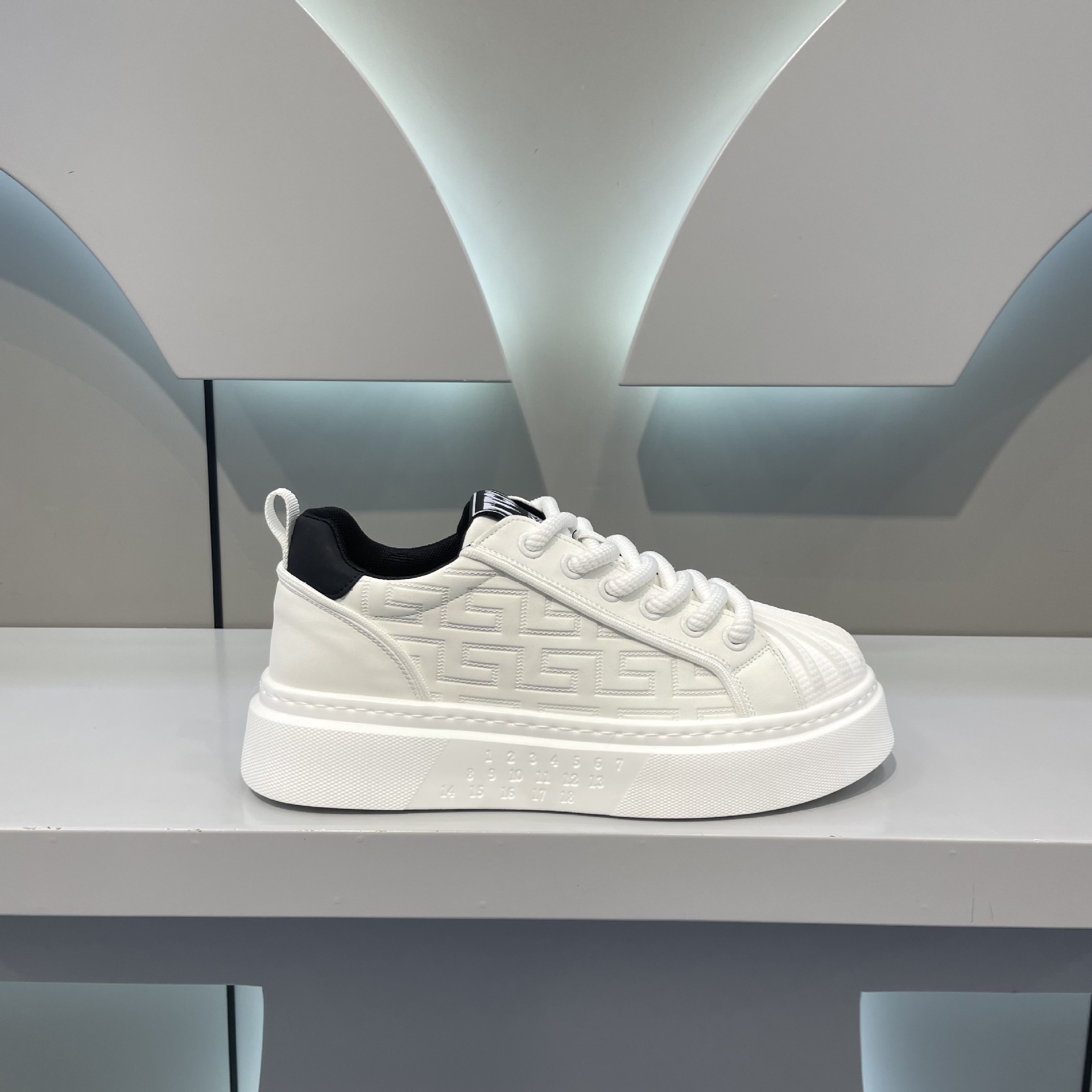 Ddmybear Men's 2024 Autumn Edition Leather Shell Toe Thick Soled Sports And Leisure Men's Height Increasing Breathable White Shoes Chinese B