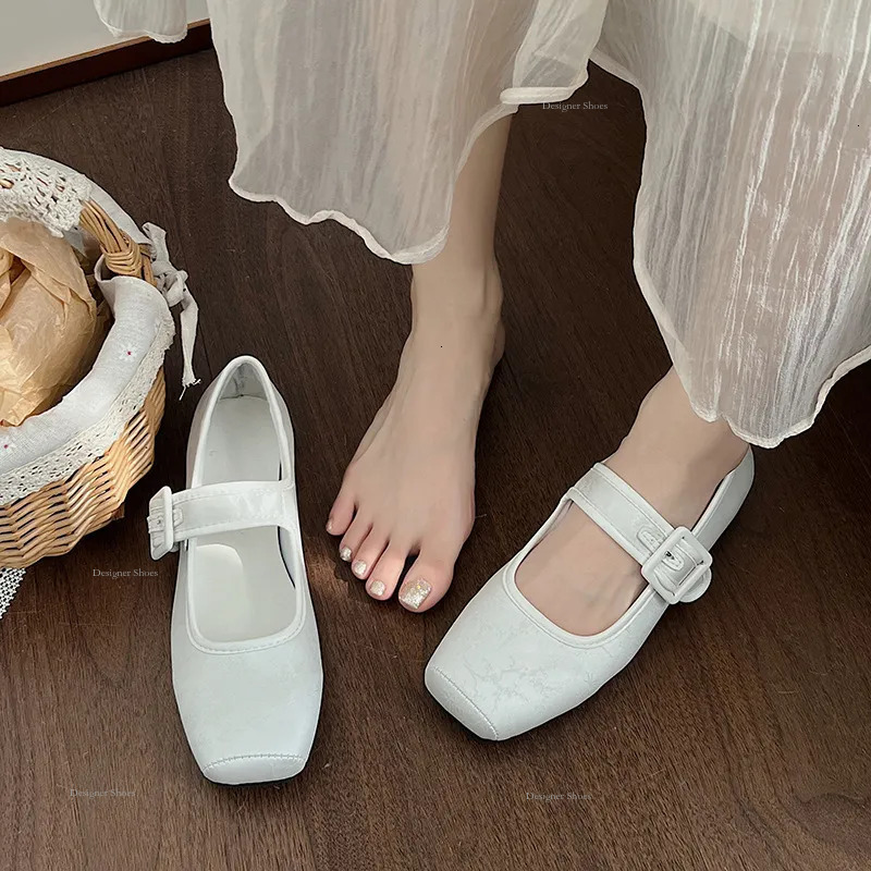 Chinese Super New Fire Soft Sole Instagram Bean Shoes, Straight To Work, Not Tired, One Step Buckle, Mary Jane Women's Singles Shoes