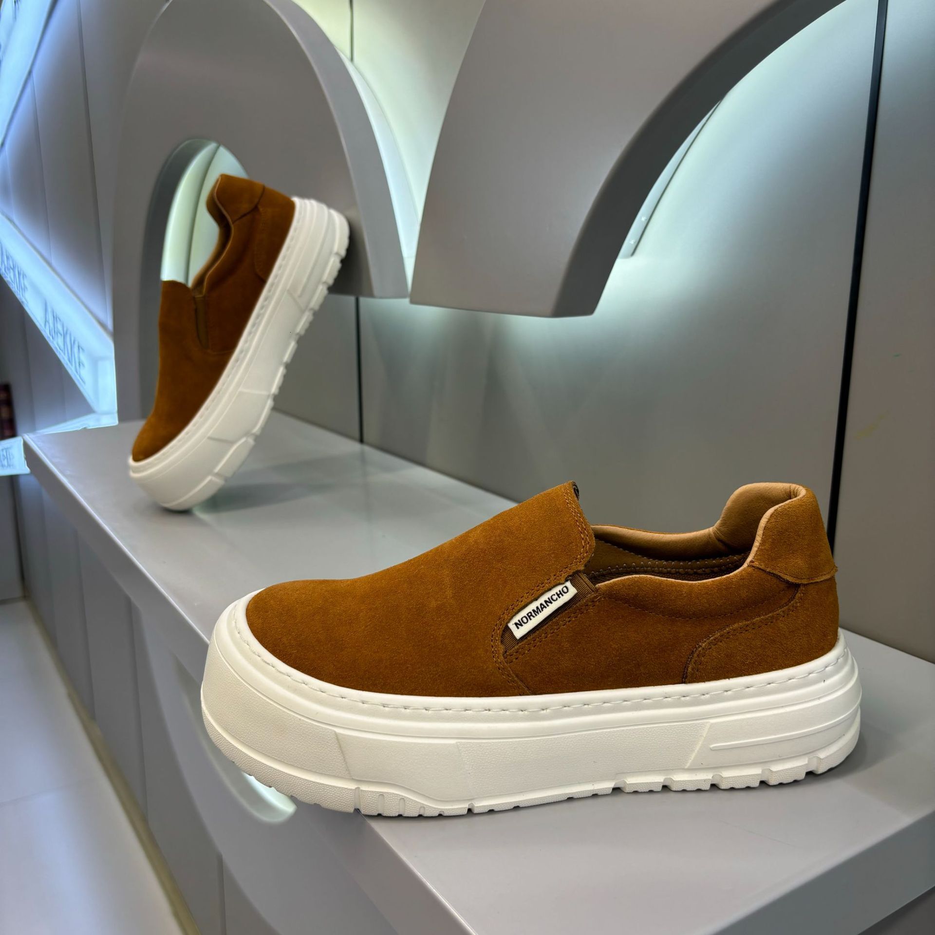 Ddmybear Real Leather Autumn Style,Men's Thick Soled, Lightweight, Big Toe Comfortable, Breathable, Casual Board Shoes, Lazy Shoes Chinese Brand 