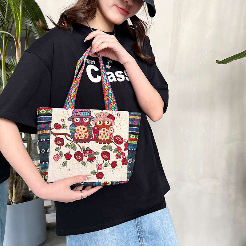 AMZZ New Ethnic Style Embroidered Tote Literature Art Small and Exquisite Student Shoulder for Women's Simple Canvas Bag