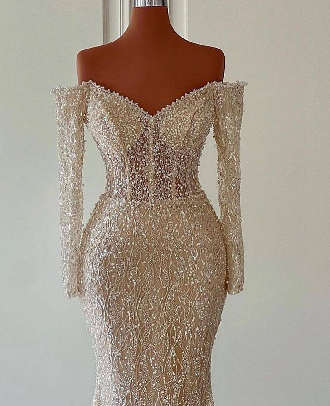 Sparkly Mermaid Wedding Dress Appliques Sequins Off Shoulder Long Sleeve Bride Gowns Sweep Train Bridal Dresses Custom Made