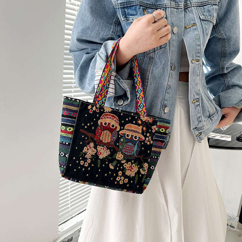 AMZZ New Ethnic Style Embroidered Tote Literature Art Small and Exquisite Student Shoulder for Women's Simple Canvas Bag