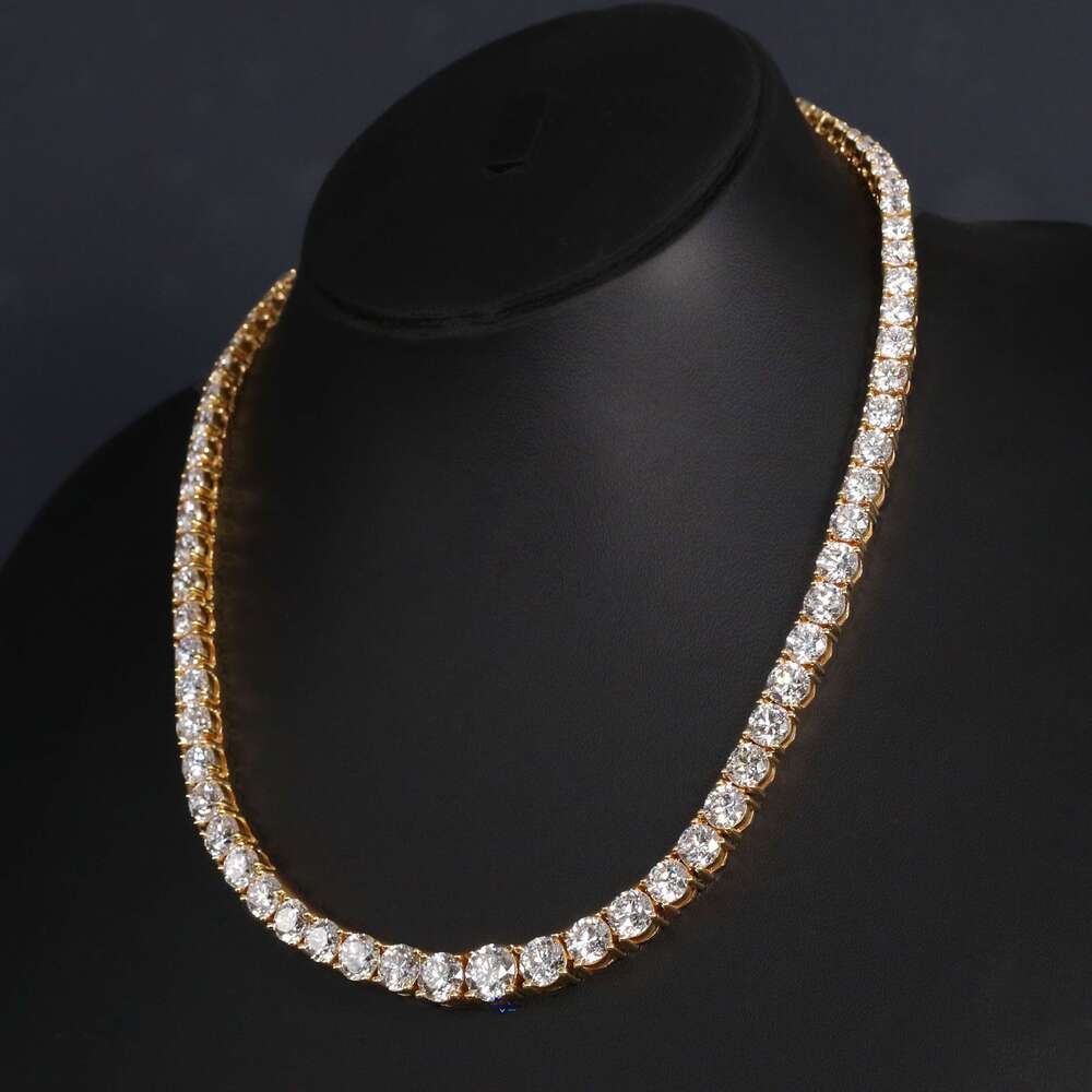 Explore Our Luxurious Latest 14 Kt Yellow Gold Labgrown Diamond Tennis Chain For Women Shows Elegance With VVS Clarity