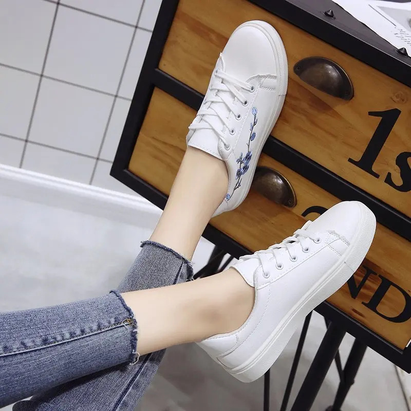 White Sneakers Women Vulcanized Shallow-mouthed Students Casual Sports Board Harufeng Women's Single Shoes Trend