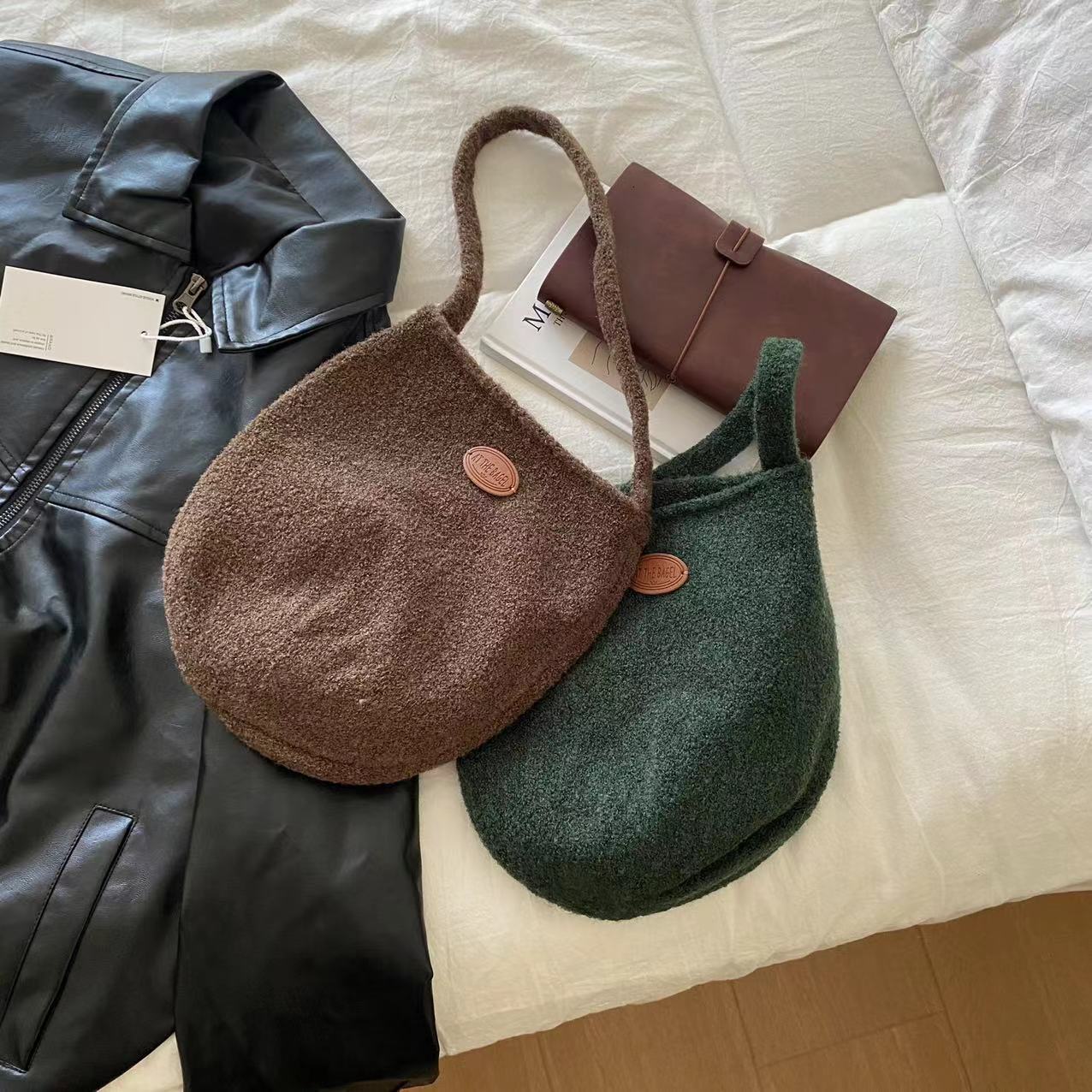 2024 new Korean soft suede temperament ins bucket women's winter shoulder bag versatile handbag