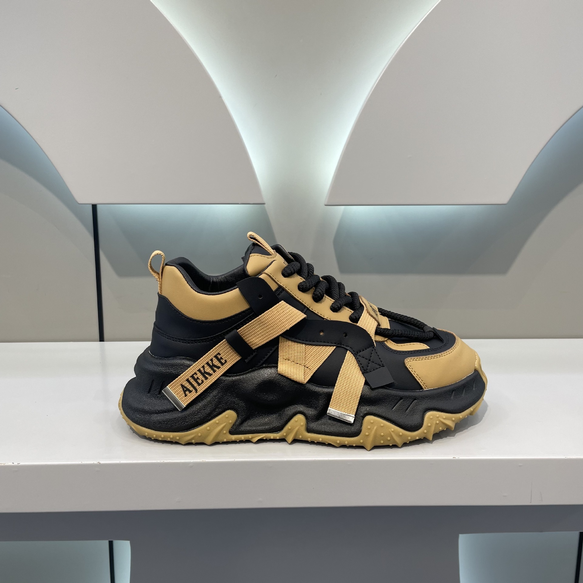 Ddmybear Men's 2024 New Autumn Versatile Men's Casual Brand High-End Sense Sports Height Increasing Dad Trendy Shoes Chinese Brand Shoes F91