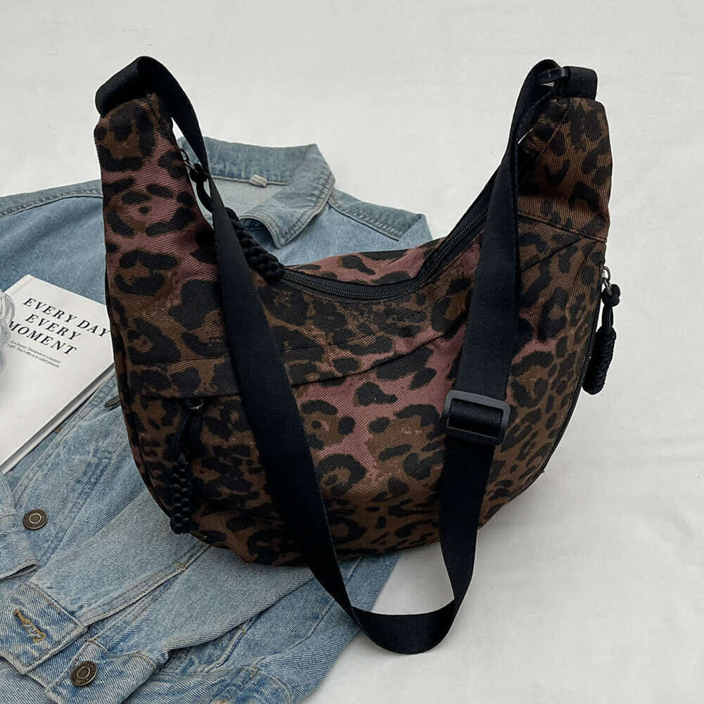 Designer bag Women Crescent Crossbody Bag Large Capacity Leopard Print Daily Messenger Bag Adjustable Strap Half Moon Bag Simple Satchel Bag tote bag 