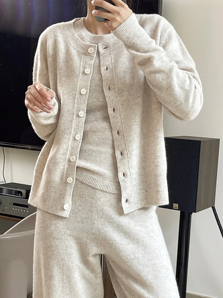 LANMREM Wool Knitting Cardigan Sweater For Women Round Neck Single Breasted Office Lady Tops Fit Autumn 26D9845 240904