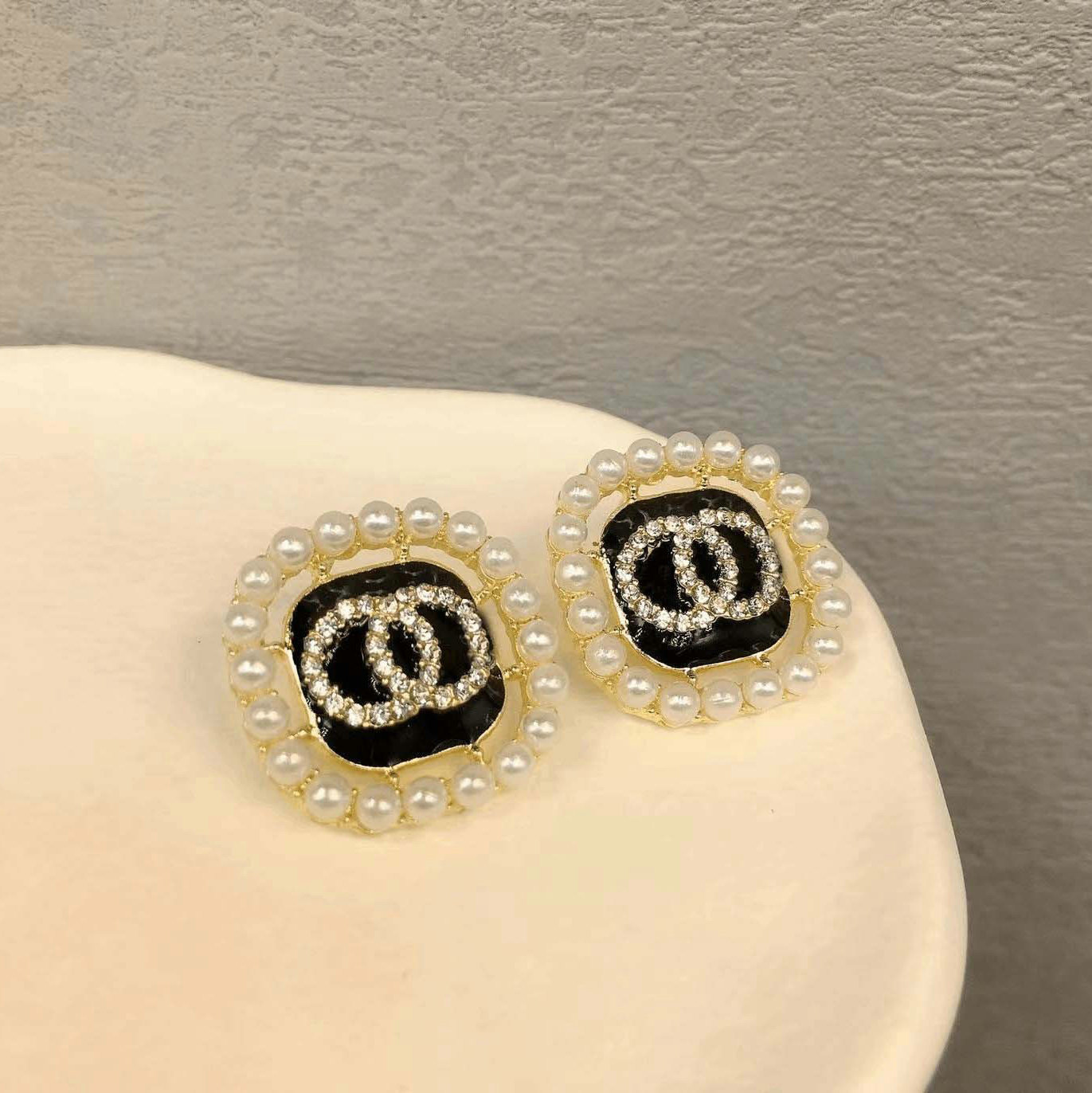 Stud Earring for Womens Gold Plated Earrings Crystal Rhie Fashion Designer Brand Letter Jewelry Woman