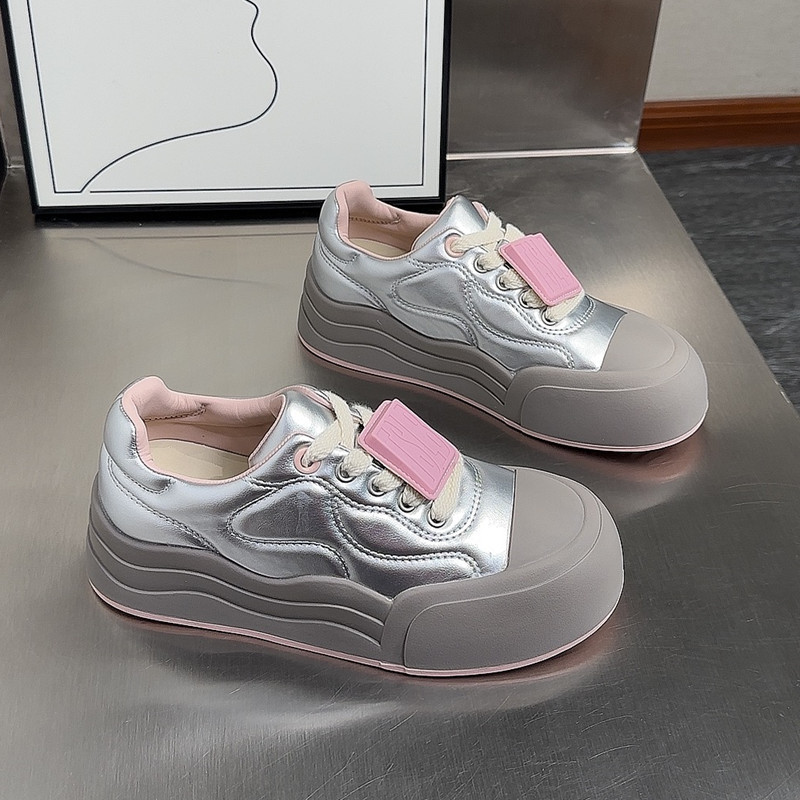 2024 Autumn New Soft Leather Versatile Thick Sole Niche Fashion Casual Shoes