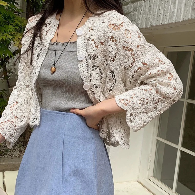 French Vintage Lace Hollow Knitted Embroidery n Short Outerwear Cardigan Sunscreen Clothing Womens Top Thin 240904
