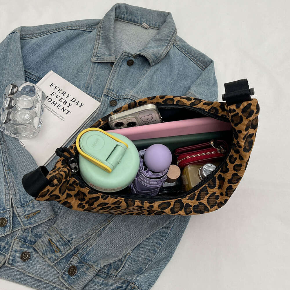 Designer bag Women Crescent Crossbody Bag Large Capacity Leopard Print Daily Messenger Bag Adjustable Strap Half Moon Bag Simple Satchel Bag tote bag 
