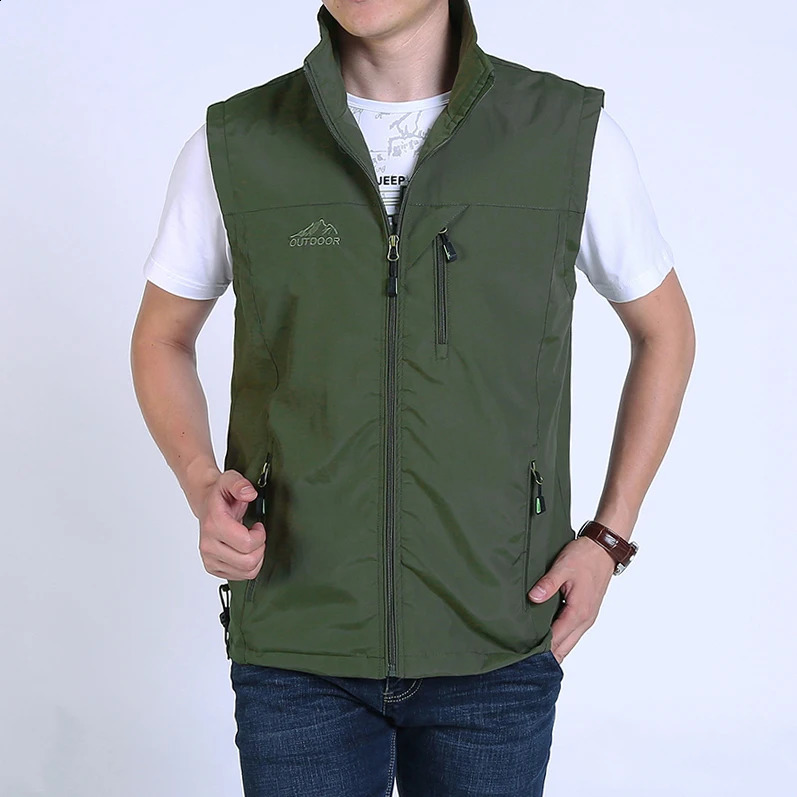 Mens vest spring and autumn thin casual breathable vest jacket for mens youth middle-aged and elderly quick drying vest 240912