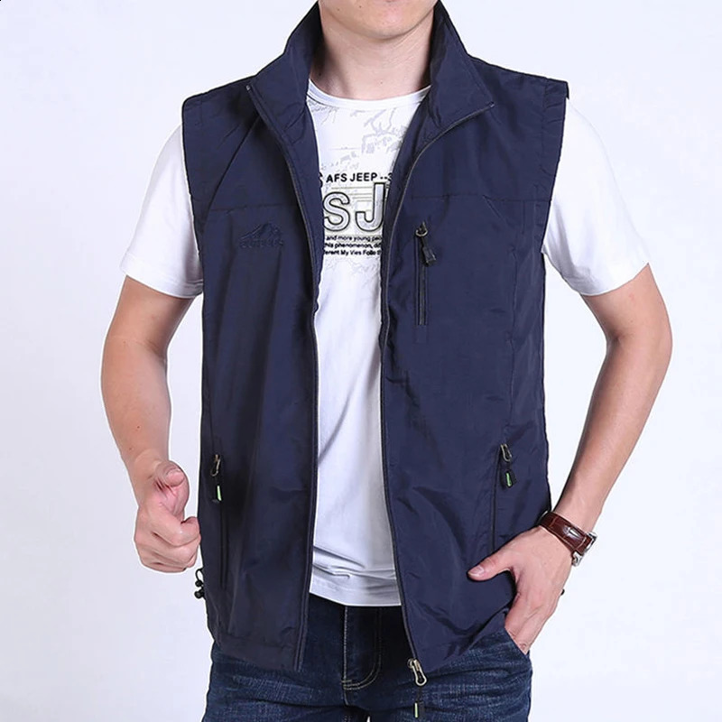 Mens vest spring and autumn thin casual breathable vest jacket for mens youth middle-aged and elderly quick drying vest 240912