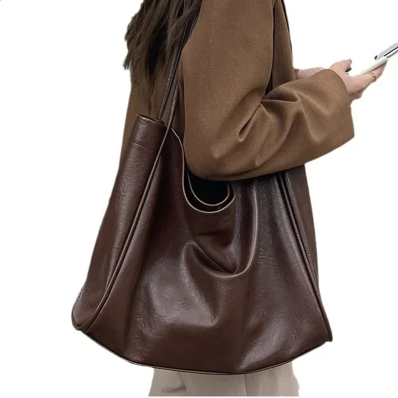 Maillard large capacity handbag for women casual texture soft leather commuting bag fashionable shoulder bag handbag womens handbag 240913