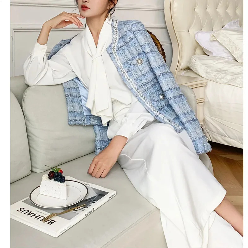 Women Small fragrance Temperament plaid Coat Autumn lady style long-sleeved tassel tweed coat high-end Ladies Jacket 240911