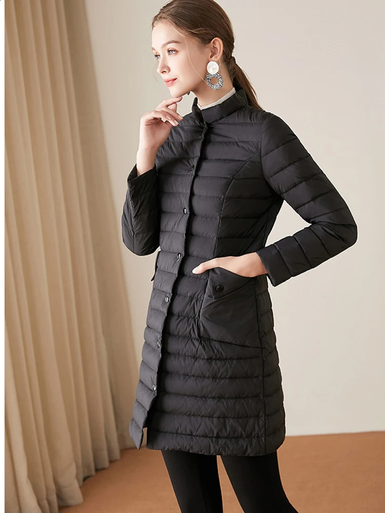 Womens medium to long winded lightweight stand up collar long sleeved down jacket with large pockets high-quality classic autonomous driving 240913