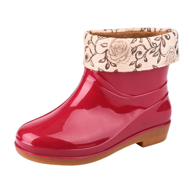 Short Tube Women's Waterproonti Slip Wear-Resistant Kitchen Rain Boots Rubber Shoes For Women In Rainy Season