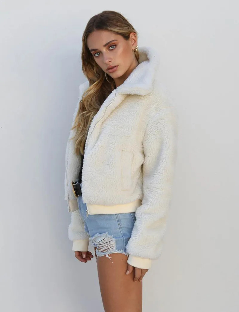Women Thick Warm Teddy Bear Pocket Fleece Jacket Coat Zip Up Outwear Overcoat Winter Soft Fur Jacket Female Plush Coat Elegant 240911