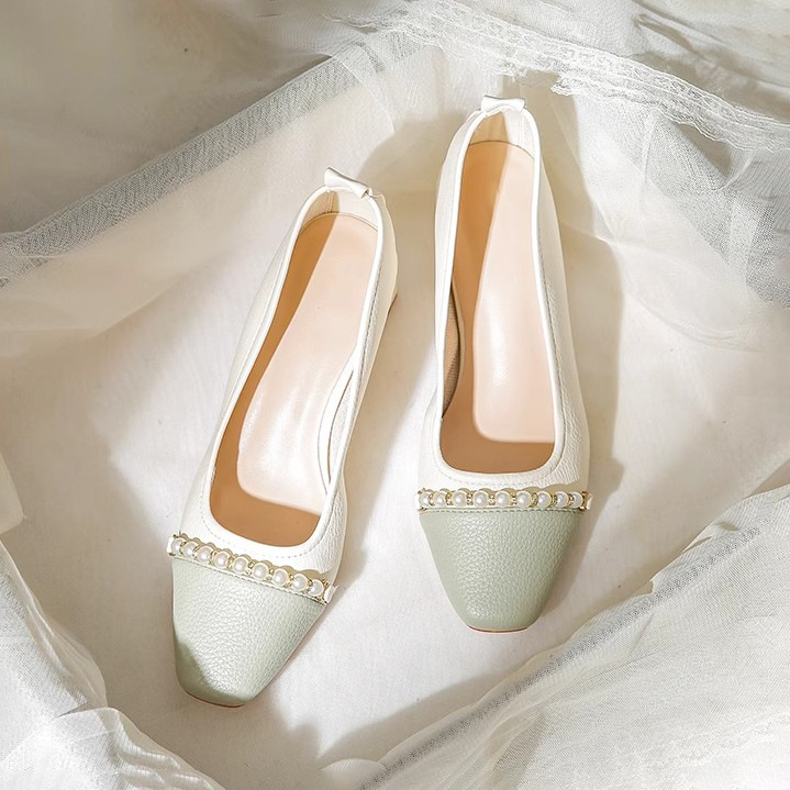 2024 New Small Fragrant French High Thick Heels Gentle Pearl Color Blocked Retro Mary Jane Single Shoes