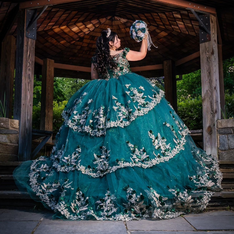 Emerald Green Princess Quinceanera Dresses Off Shoulder Lace Applique Tull Tiered Corset Sweet 16 Dress Birthday Party Gown Vestidos 15 De XV Anos