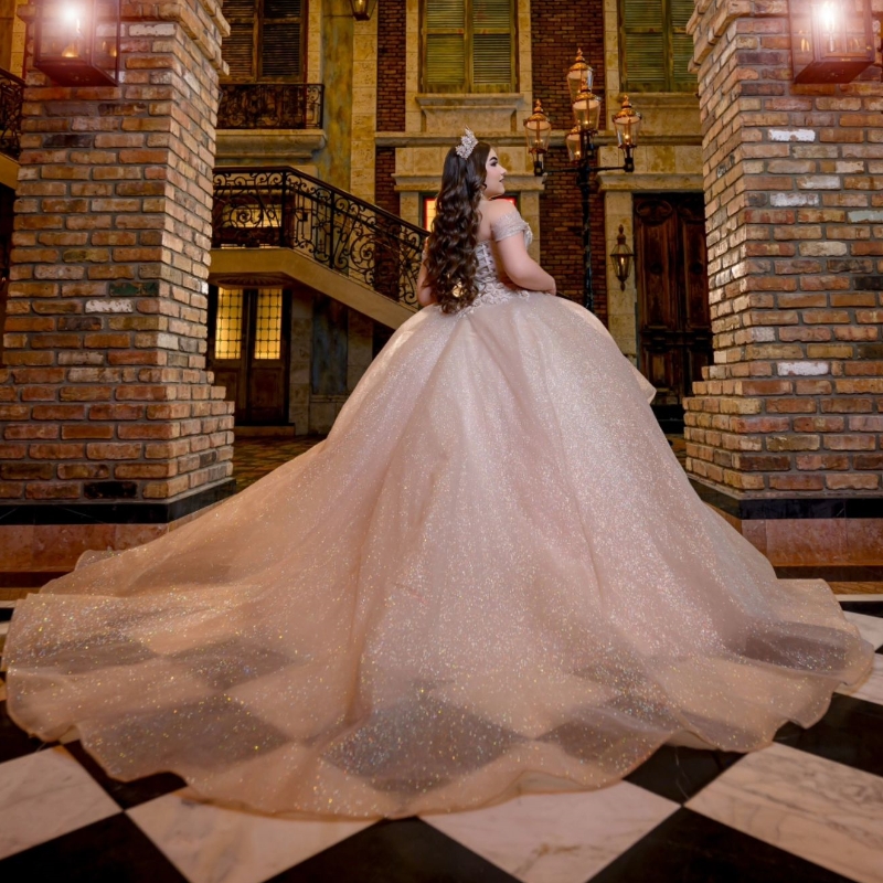 Mexican Shiny Quinceanera Dresses Ball Gown Off The Shoulder Applique Lace Beadded Tull Tiered Corset Sweet 16 Dress Vestidos De 15 Anos