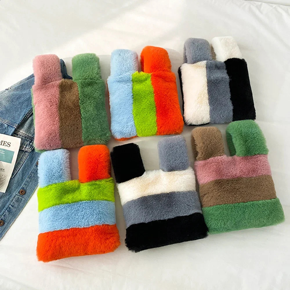 Candy Color Plush Wrist Bag Winter Stripe Womens Bag Mini Faux Fur Bags for Women Fluffy Warm Soft Purses and Handbags Tote 240909