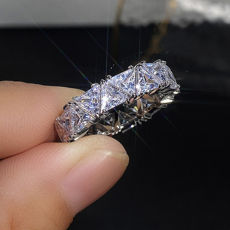 Sterg Sier Triangle Cubic Zirconia Eternity Engagement Ring: Radiant Sparkle for Special Moments