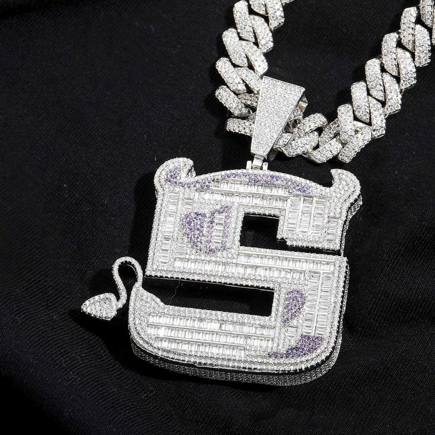 Hip Hop Jewelry Solid Sterling Sier Vvs Moissanite Dia Iced Out Custom Credit Card Pendant with Cuban Link Chain Free door-to-door delivery