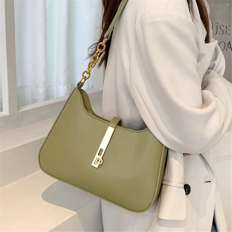 Shoulder Bags Trend Designer Chain Women Underarm Bag Leather Half Moon Handbag Armpit Ladies