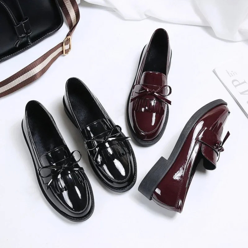 Womens Shoes Patent Leather Womens Shoes British Tassel Casual Womens Shoes Butterfly Knot Small Leather Shoes Comfortable Zapatos 241008