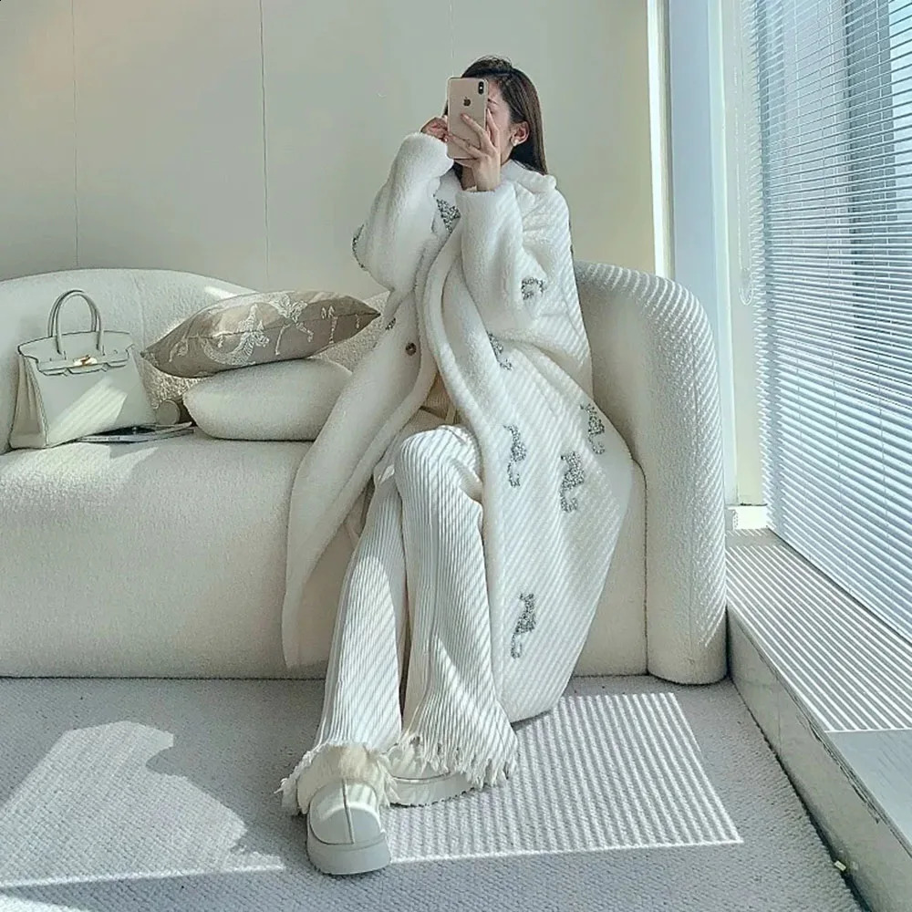 Faux Jackets For Women MAX Hippocampus Teddy Bear Coat Womens Mid Length Outwear Alpaca Fur Silhouette Fur Coats Women 240911