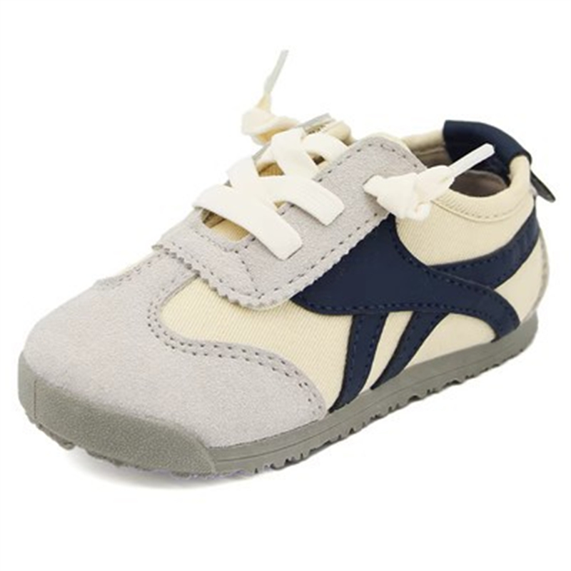 Casual Sports Shoes: Designer Black/Green/White/Pink Sneakers for Men and Women