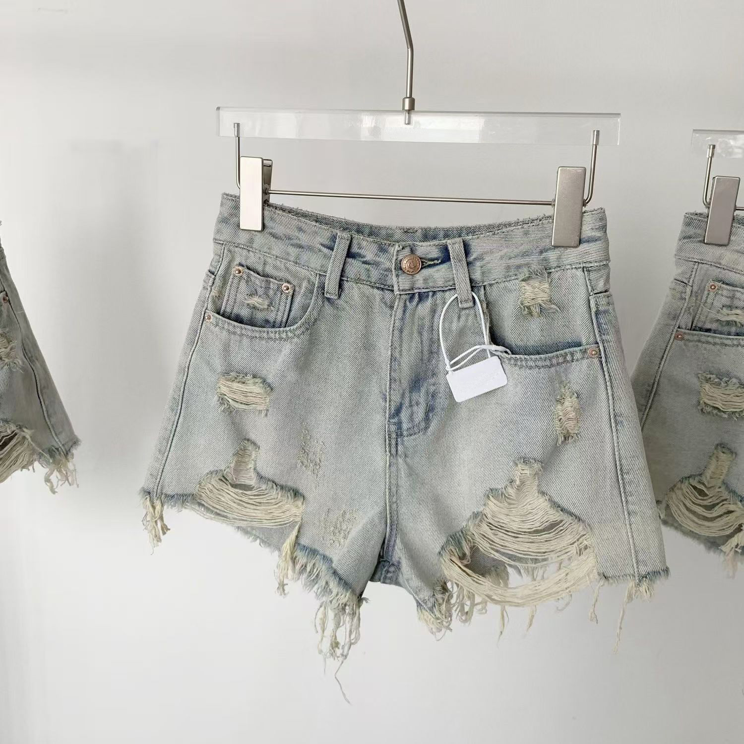 Designer denim shorts women with holes in the summer of 2024 new high waist slim wide-leg pants short, sexy hot pants, ins tide.