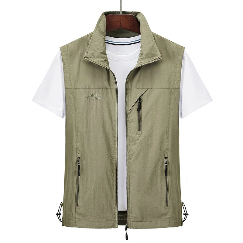 Mens vest spring and autumn thin casual breathable vest jacket for mens youth middle-aged and elderly quick drying vest 240912
