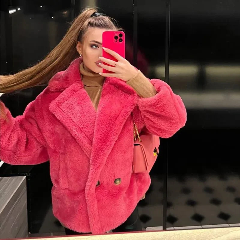 Fashion Week Short Faux Fur Teddy Coat Women Winter Lambswool Fur Jacket Chic High Street Punk Girls Overcoat 240911