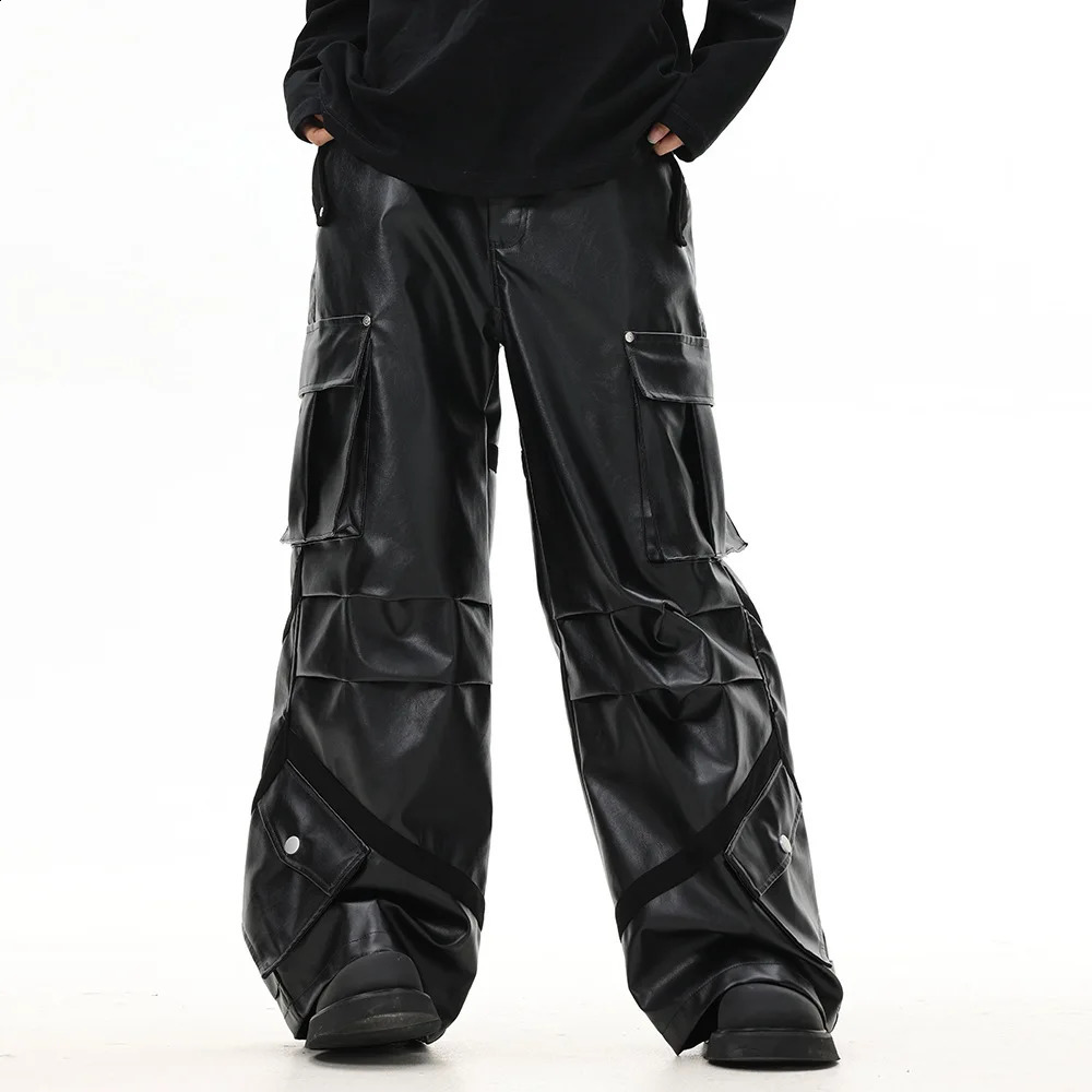 Product leather pants for men and women with thick high street pleat n multi pocket loose straight leg pants 240913