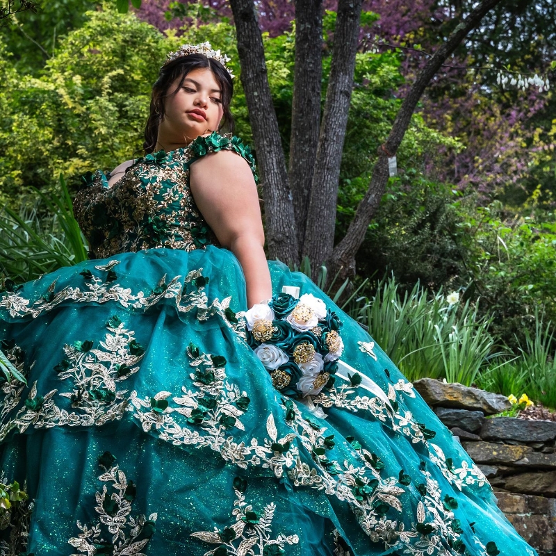 Emerald Green Princess Quinceanera Dresses Off Shoulder Lace Applique Tull Tiered Corset Sweet 16 Dress Birthday Party Gown Vestidos 15 De XV Anos