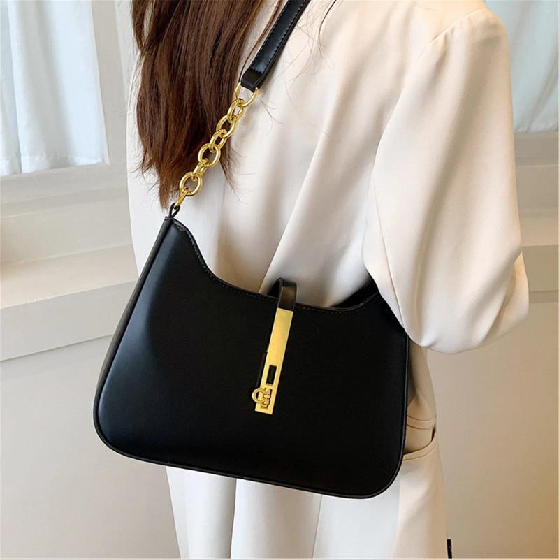 Shoulder Bags Trend Designer Chain Women Underarm Bag Leather Half Moon Handbag Armpit Ladies