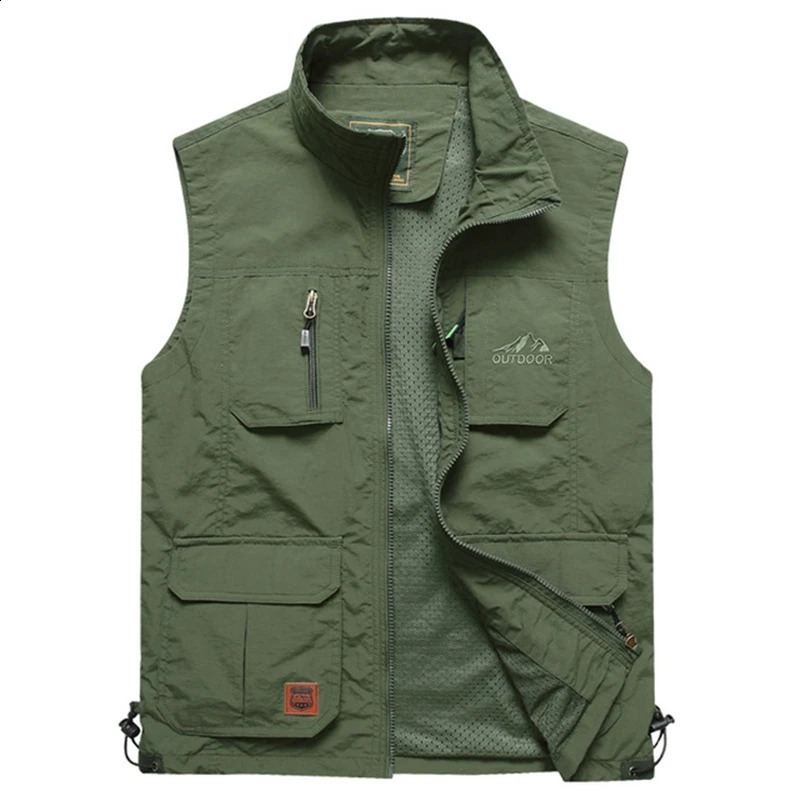 FGKKS Men Mesh Vest Multi Pocket Quick Dry Sleeveless Jacket Reporter Loose Outdoor Casual Thin Fishing Vests Waistcoat Male 240912
