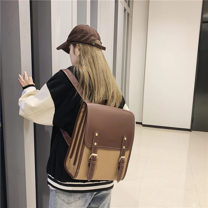 Fashionable Korean style womens high-capacity retro backpack handbag student retro multi-layer shoulder bag 240912