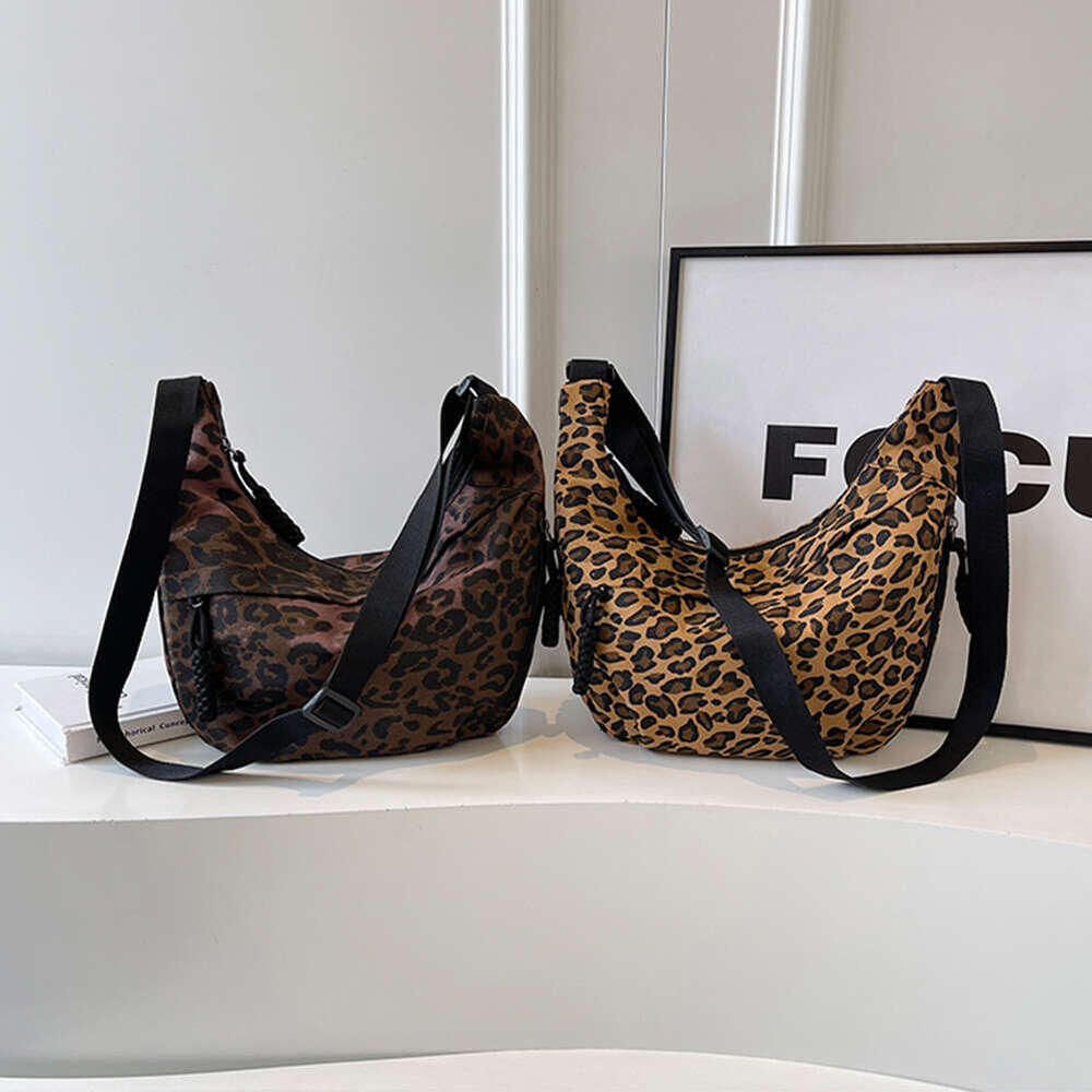 Designer bag Women Crescent Crossbody Bag Large Capacity Leopard Print Daily Messenger Bag Adjustable Strap Half Moon Bag Simple Satchel Bag tote bag 