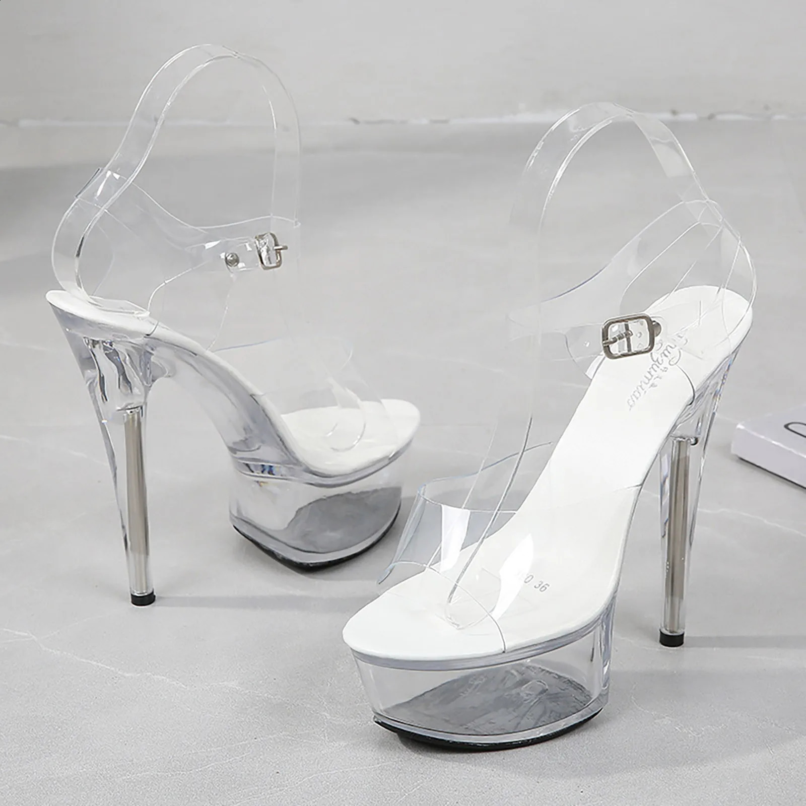 Women Slippers Fashion Female Models Station Catwalk Show Sexy Crystal Transparent Shoes Summer 11cm Thin High Heels Sandals 240914