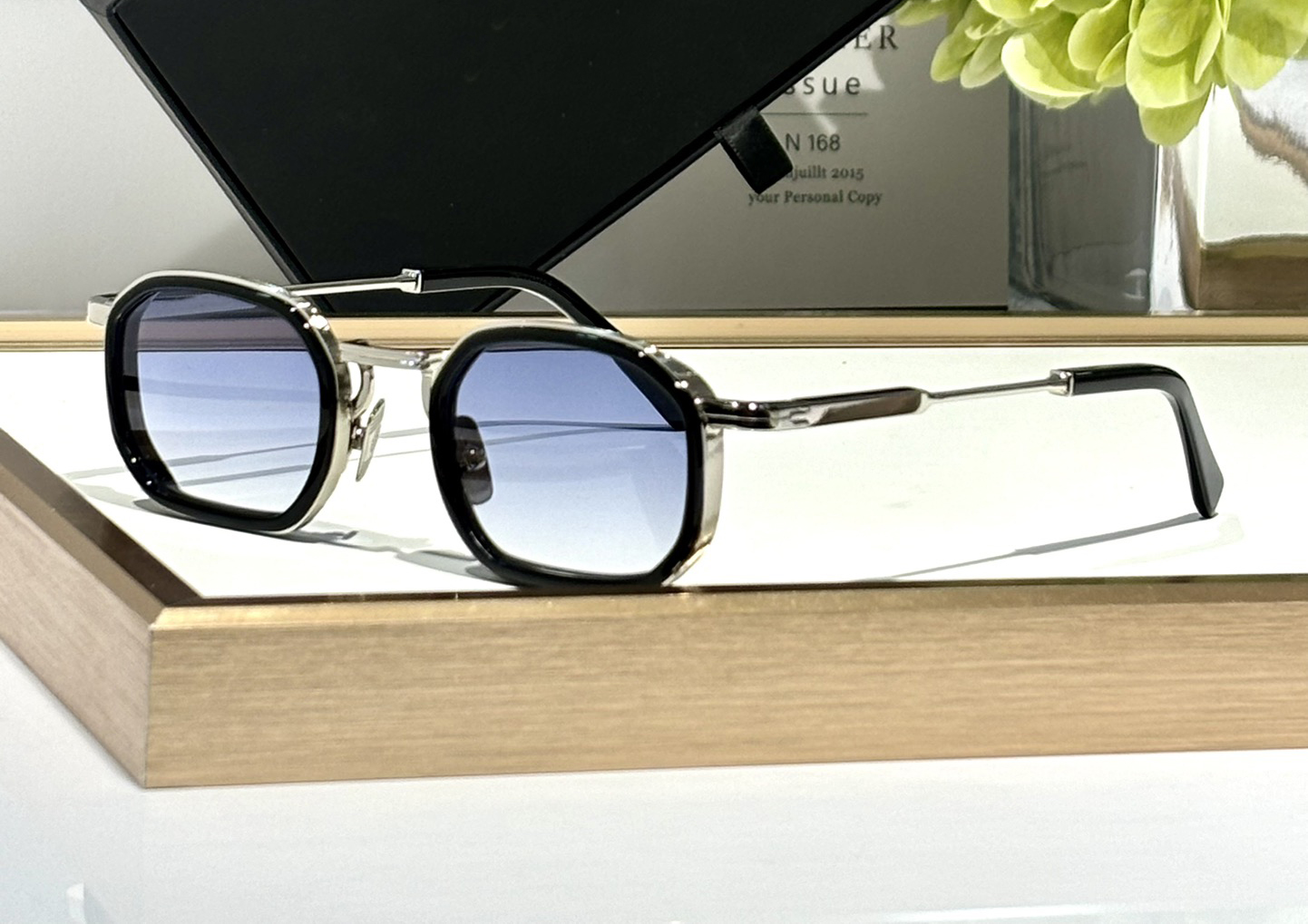 Squared Sunglasses Silver Metal/Blue Gradient Women Men Stylish Glasses Designer Sunglasses Summer Sunnies UV400 Eye Protection with Case