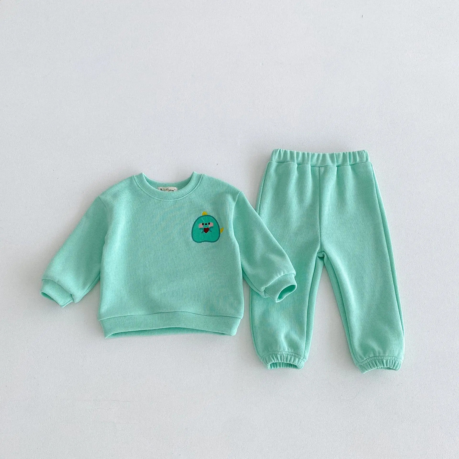 Korean childrens autumn and winter clothing cute cartoon print baby boys and girls casual childrens sportswear 2-piece set 1-7Y 240913