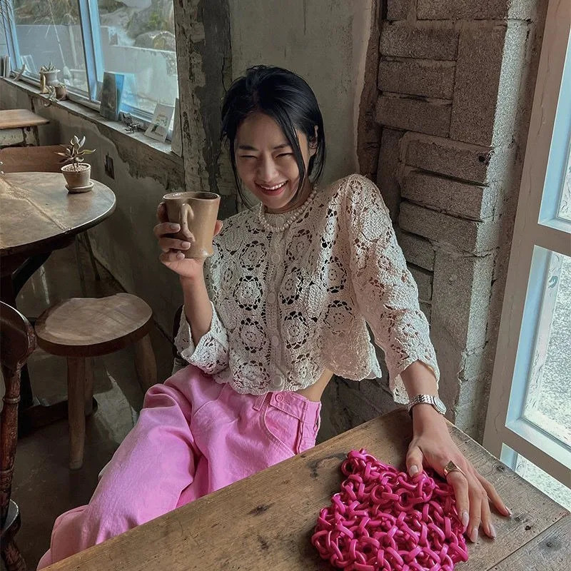 French Vintage Lace Hollow Knitted Embroidery n Short Outerwear Cardigan Sunscreen Clothing Womens Top Thin 240904