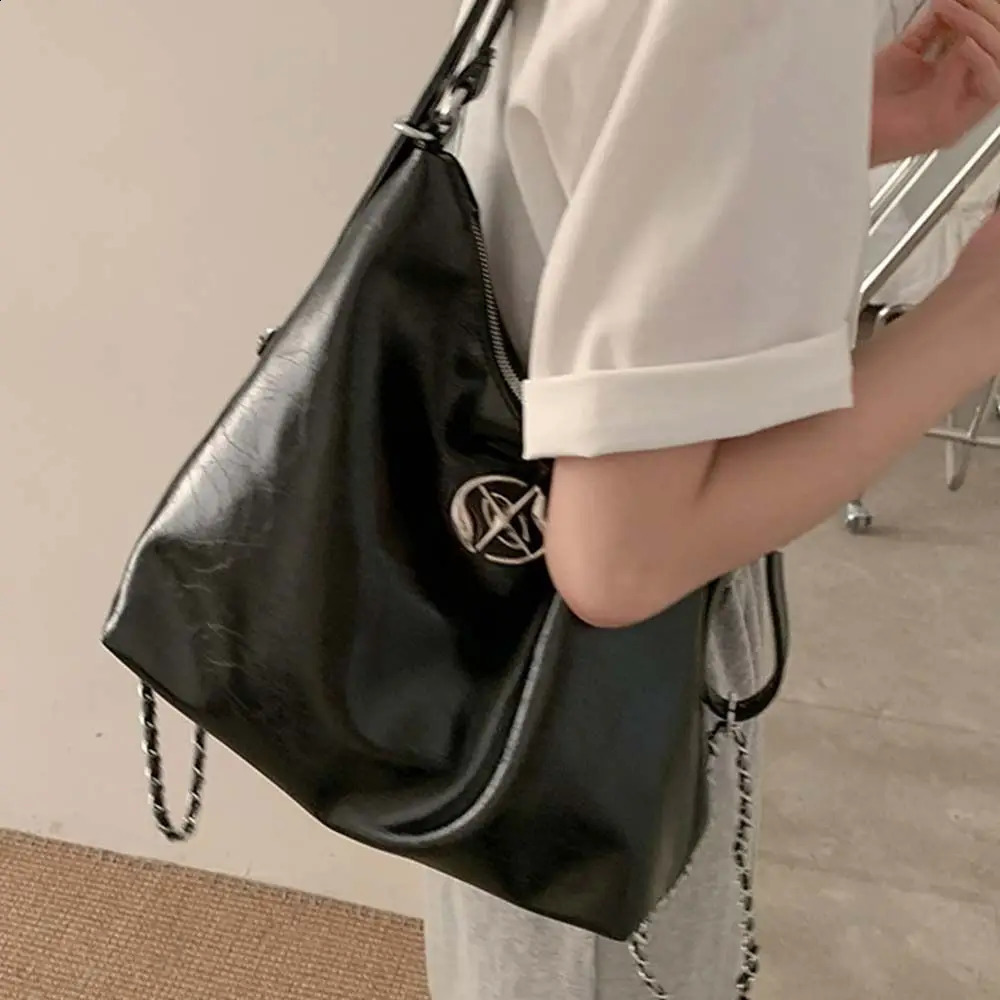 Home>Products>Shoulder bag>PU handbag>Creative solid color Korean style dual-use bag 240912