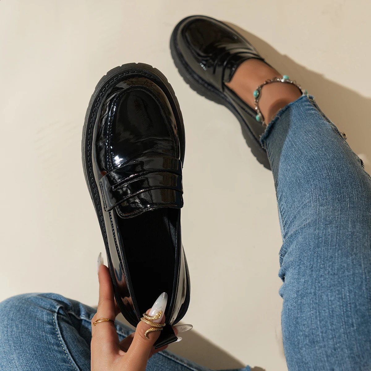 Womens apartment shoes spring summer boots comfortable lightweight fashionable sports shoes casual outdoor shoes 240914