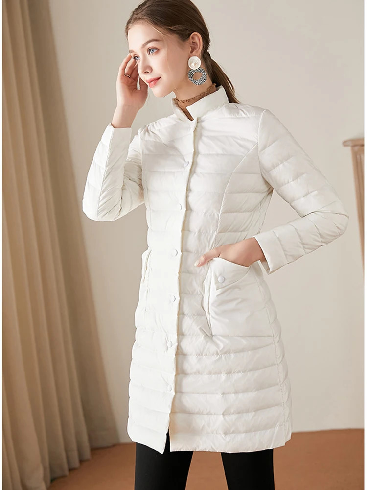 Womens medium to long winded lightweight stand up collar long sleeved down jacket with large pockets high-quality classic autonomous driving 240913