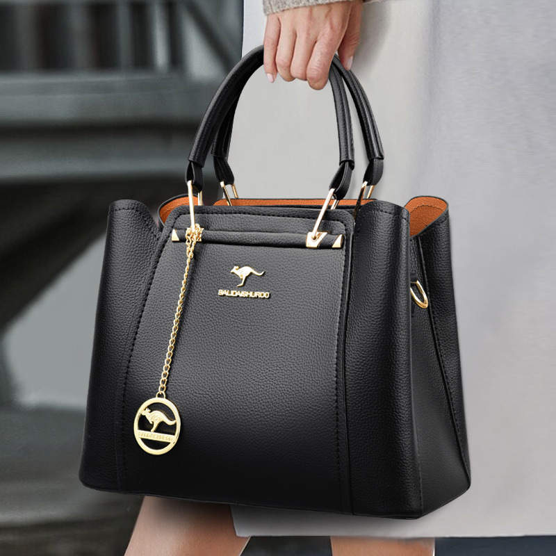 New free delivery designer's bag New 2023 Crossbody Single Shoulder Bag Fashionable and Magnificent Women's Handbag